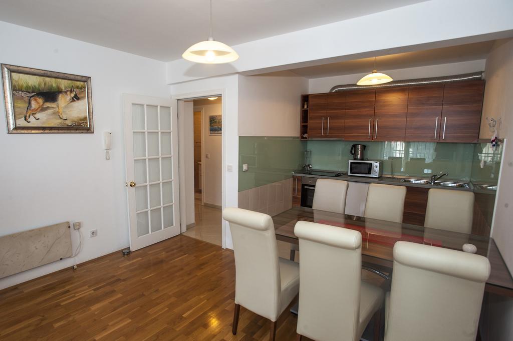 Apartments M&M Makarska Ngoại thất bức ảnh